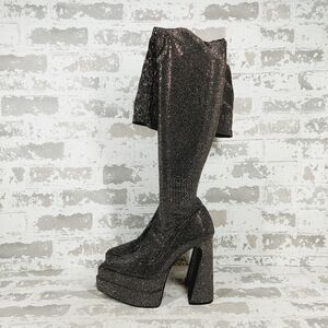 NEW Steve Madden Sultry Studded Platform Over the Knee Boots F3